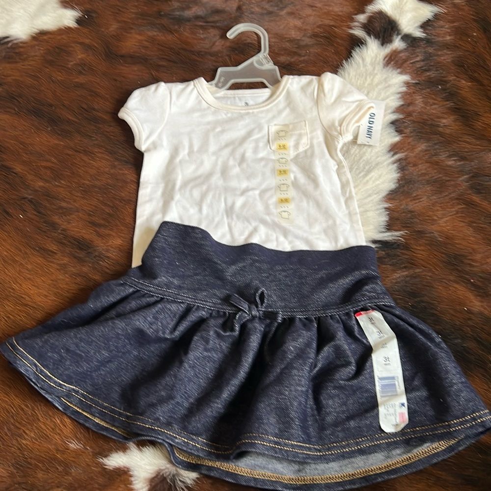 6-12 months white shirt 3t skirt